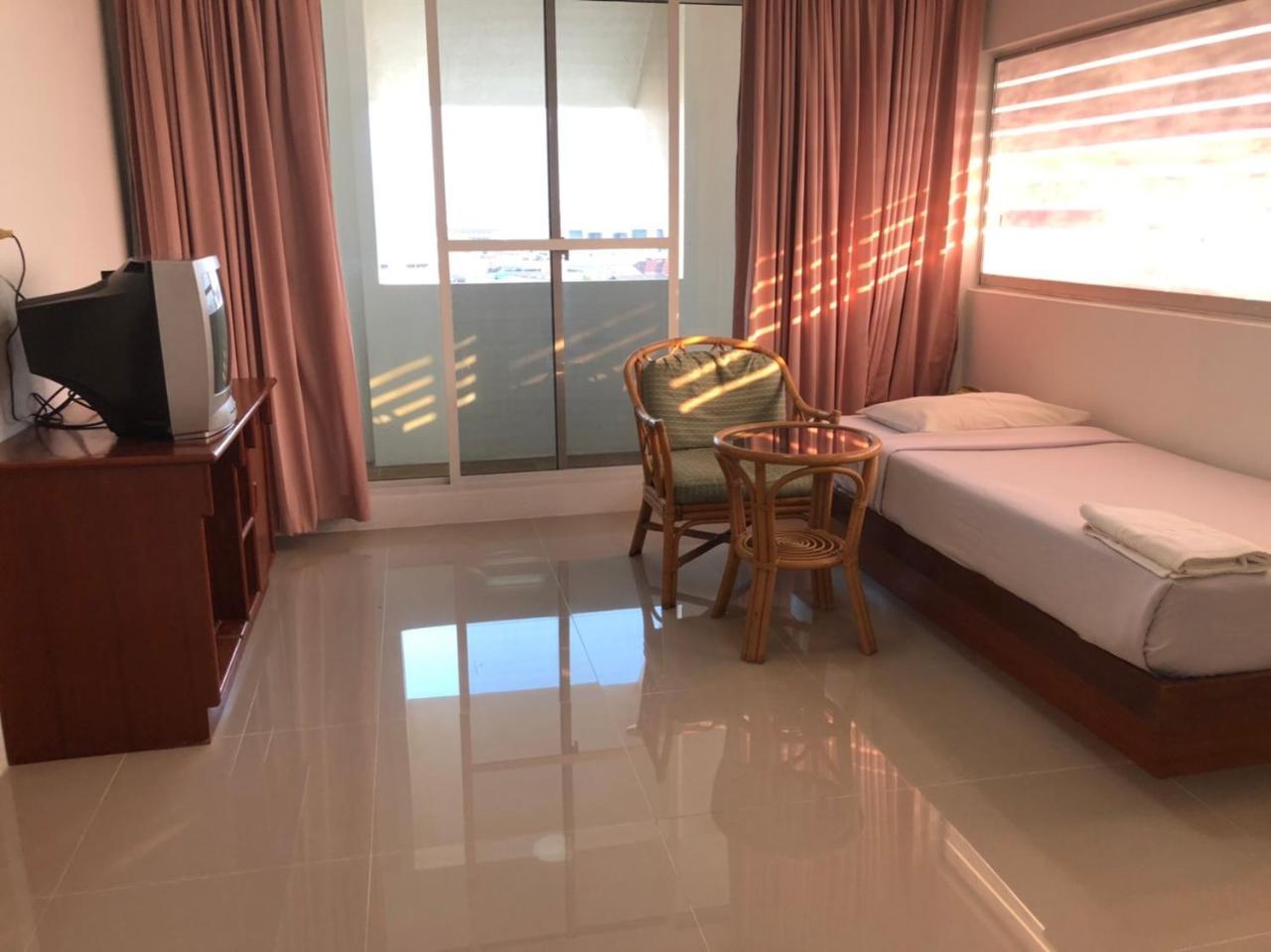 Paradorn Inn Chumphon Zewnętrze zdjęcie